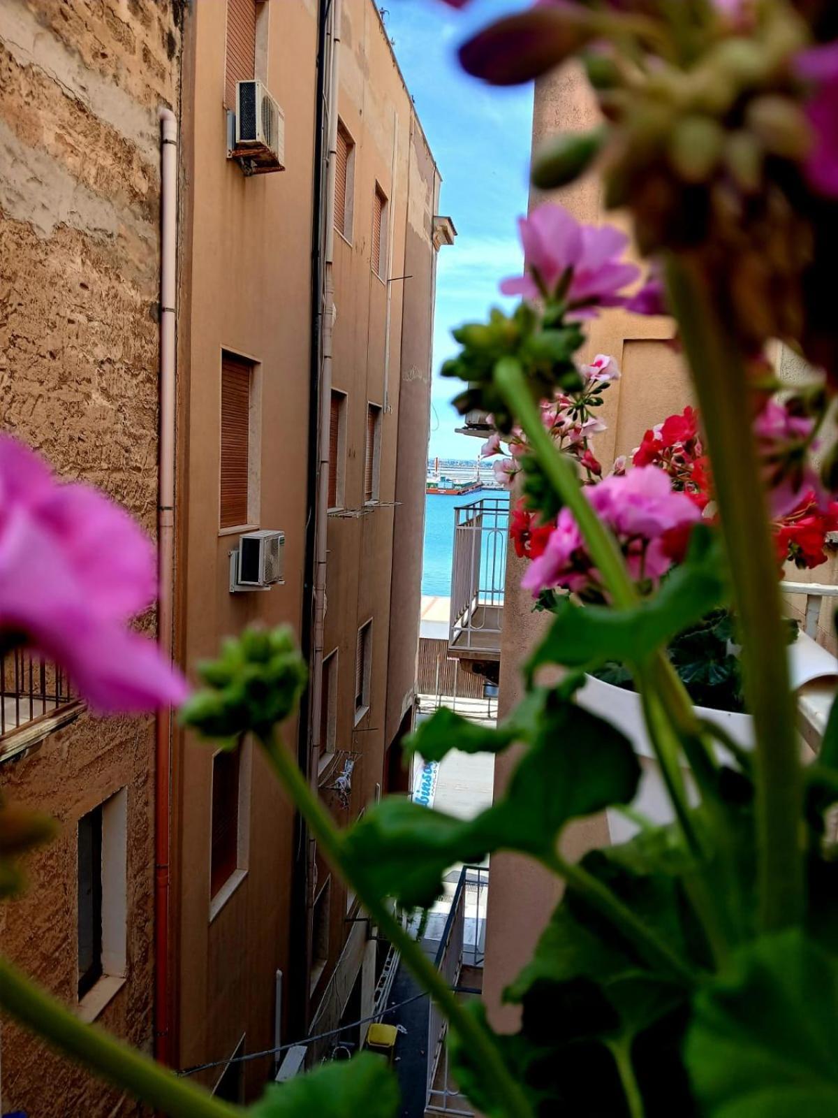Appartamento A Casa Tutti Bene Trapani Esterno foto